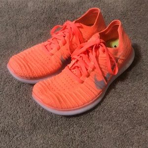 Women’s Nike Free Runners